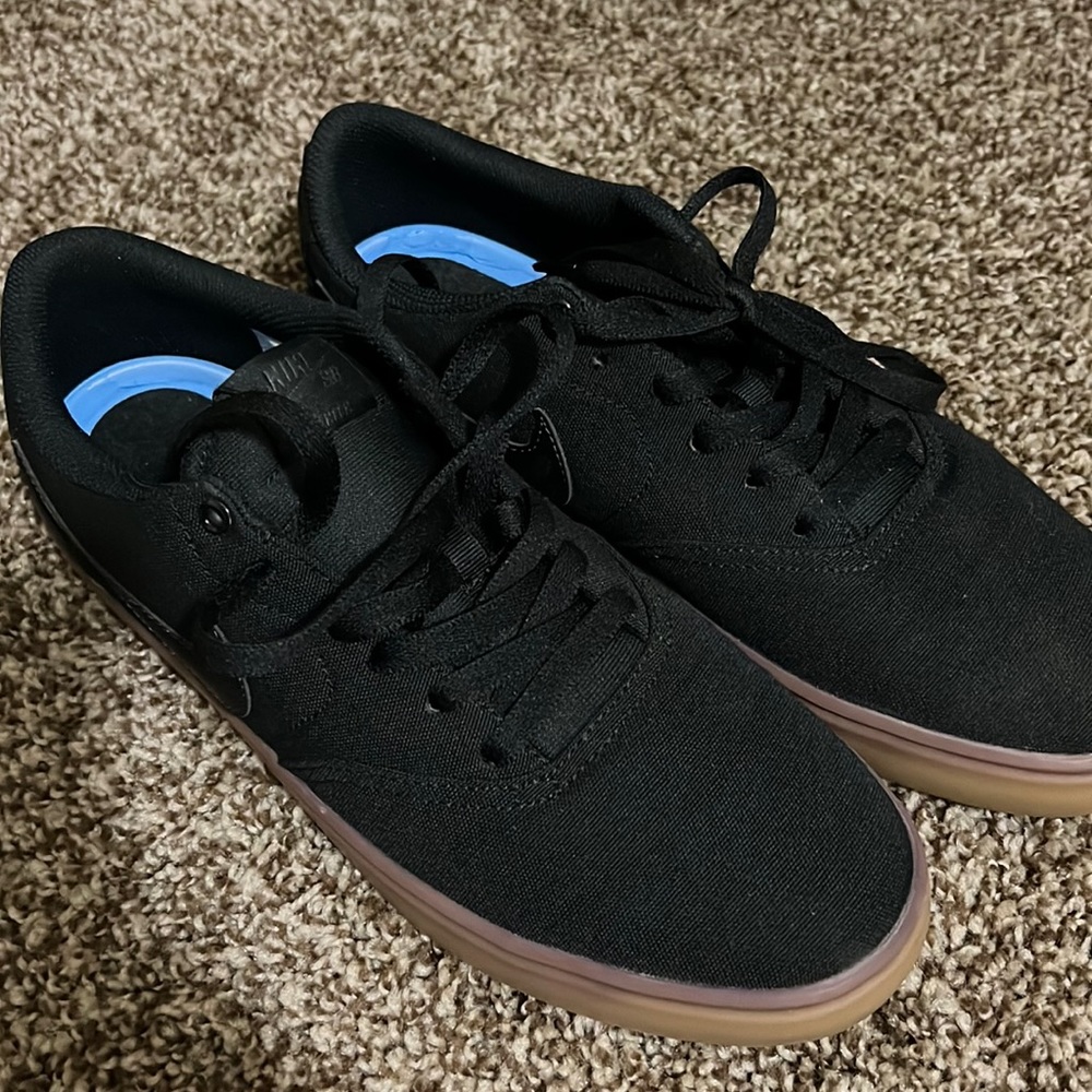 Nike men casual/skate shoes size 9.5